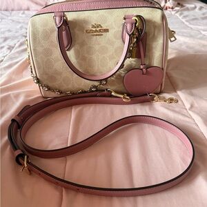 Coach Medium Rowan Tan/Peony